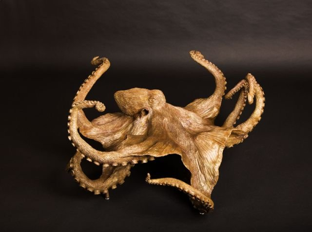 Giant Octopus-sculpture