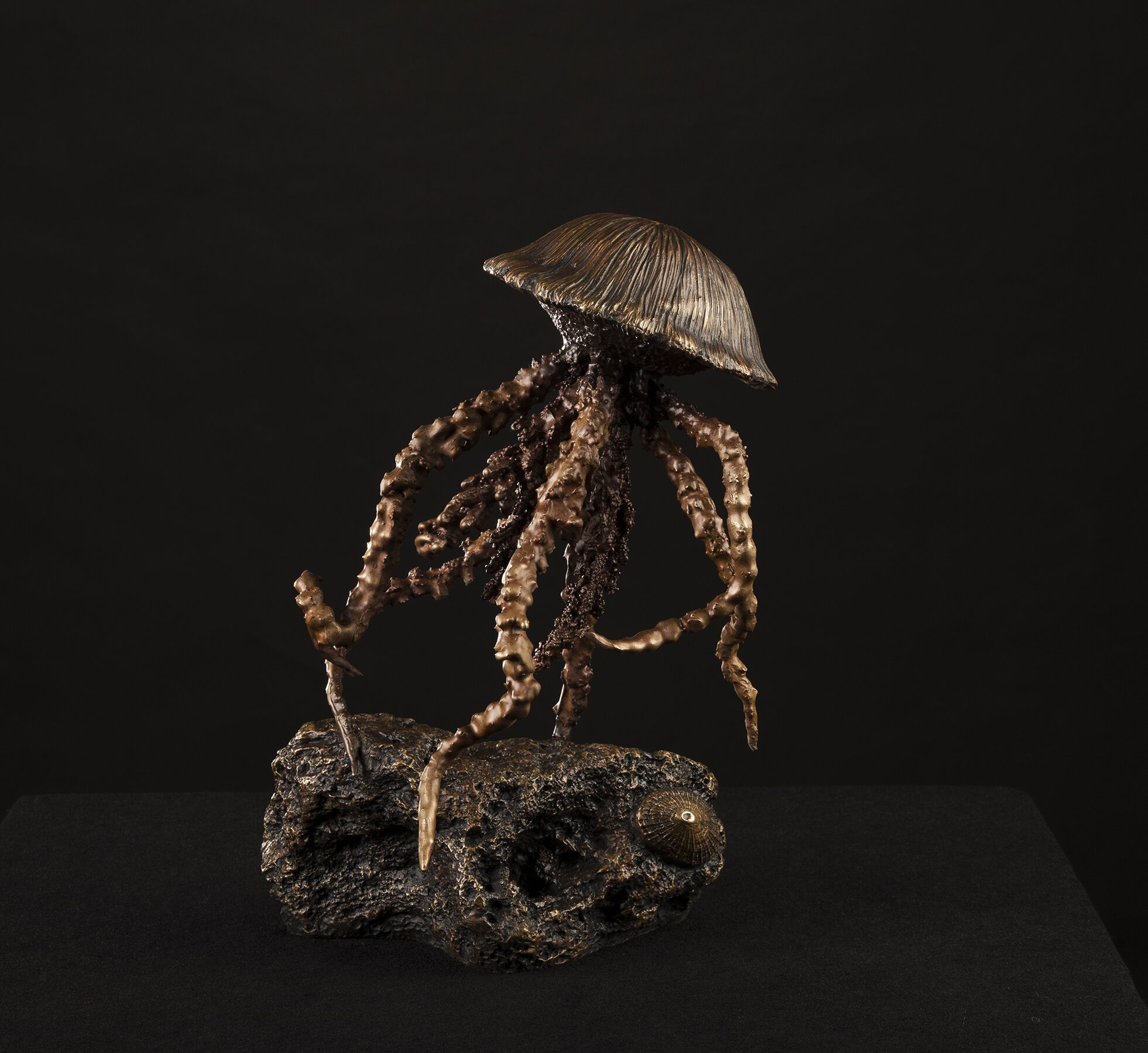 Jellyfish-sculpture